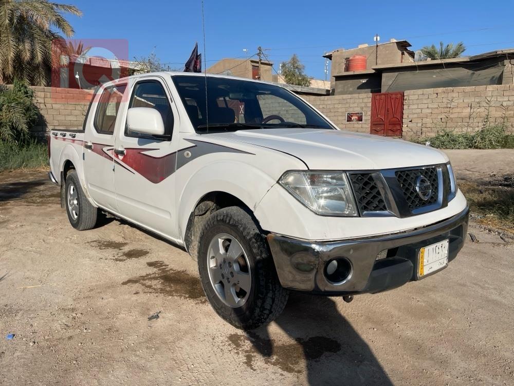 نيسان نافارا